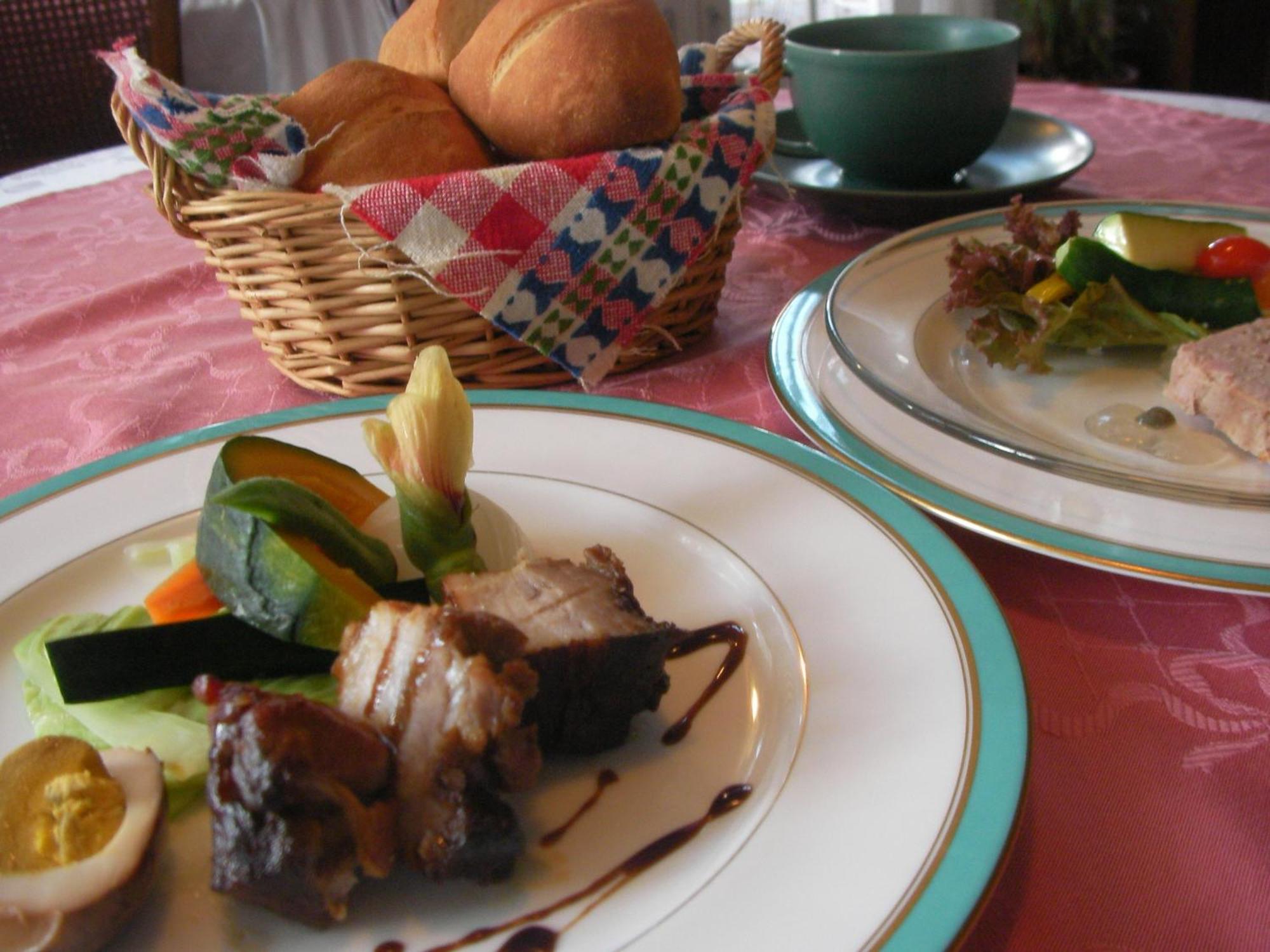 Petit Hotel And Restaurant Air Mail Hakuba Dış mekan fotoğraf