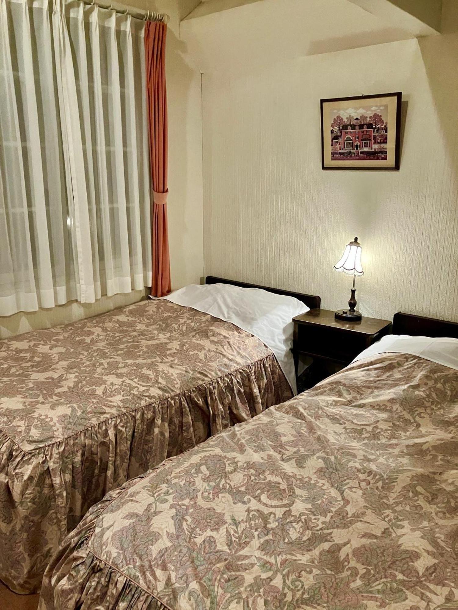 Petit Hotel And Restaurant Air Mail Hakuba Dış mekan fotoğraf